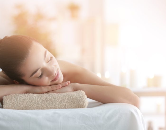 Beautiful,Young,Woman,In,Spa,Salon
